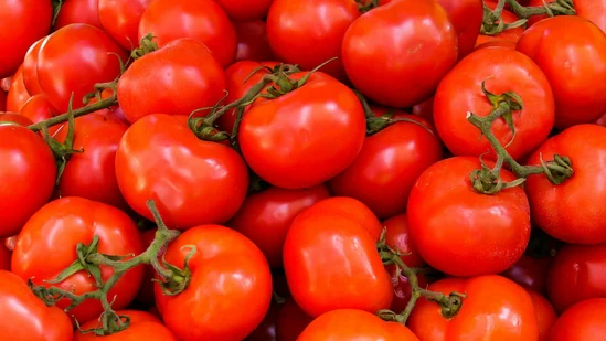 A Bengaluru man called out Swiggy Instamart for adding free tomatoes to his order (Representational image)